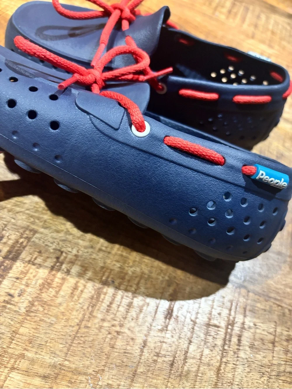 People Senna Kids Navy and Red Lightweight Slip-On